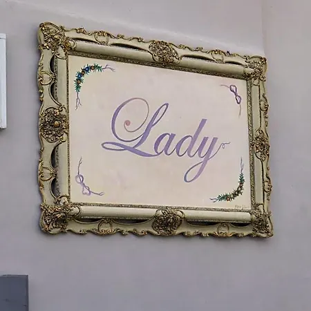Bb Lady